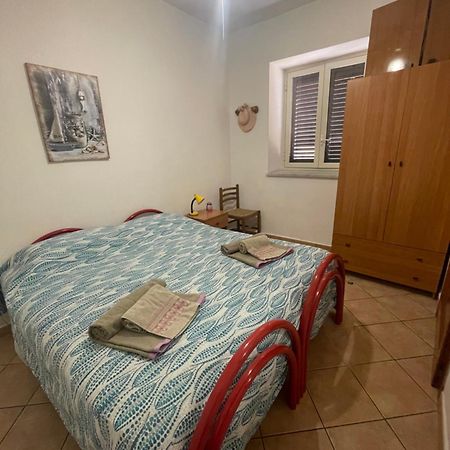 Appartamento Al Centro Di Ustica Isola di Ustica Εξωτερικό φωτογραφία
